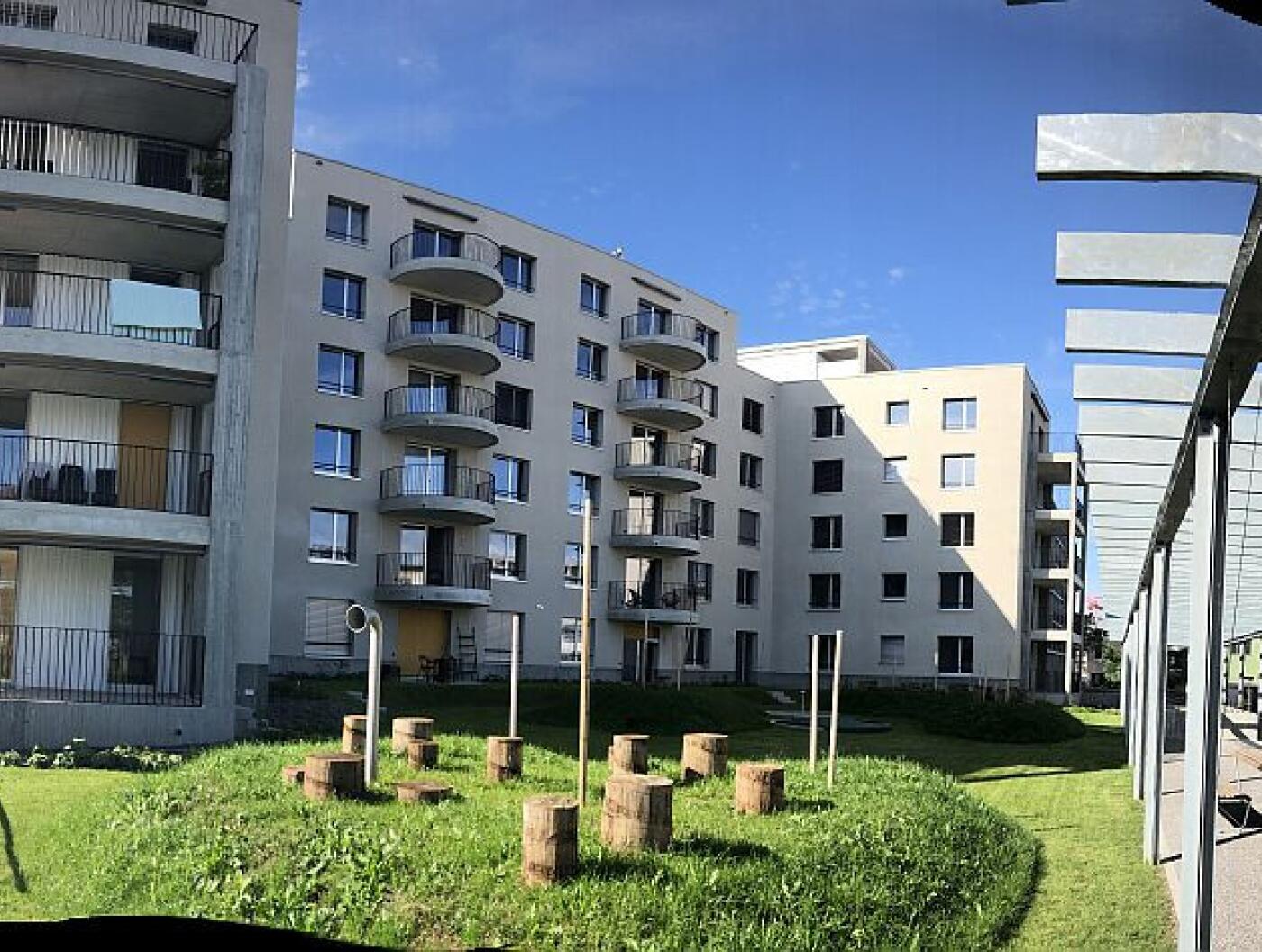 Schlieren, Badenerstrasse 76